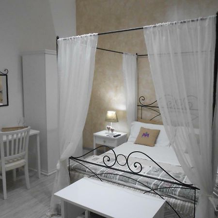 モンテローニ・ディ・レッチェ Mattandre Bed & Breakfast エクステリア 写真