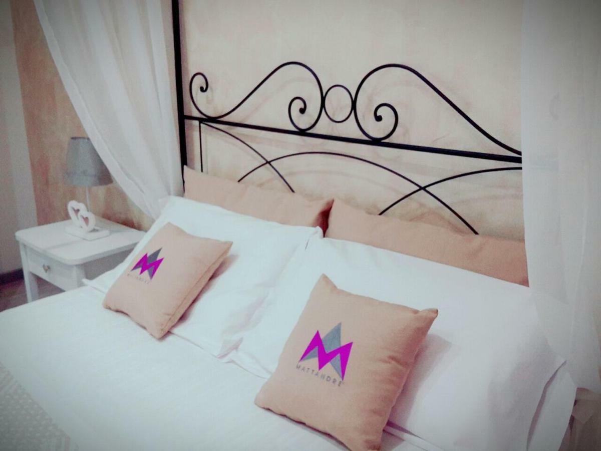 モンテローニ・ディ・レッチェ Mattandre Bed & Breakfast エクステリア 写真
